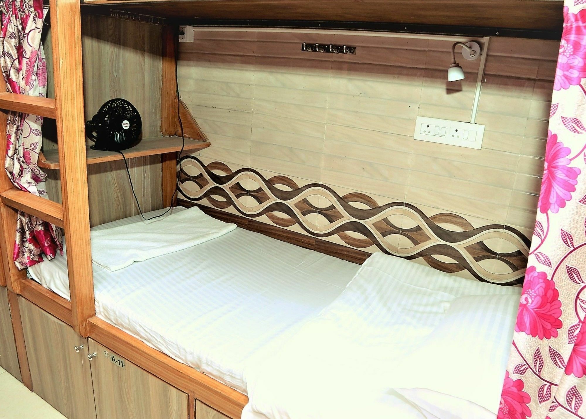 Delta Dormitory 뭄바이 외부 사진