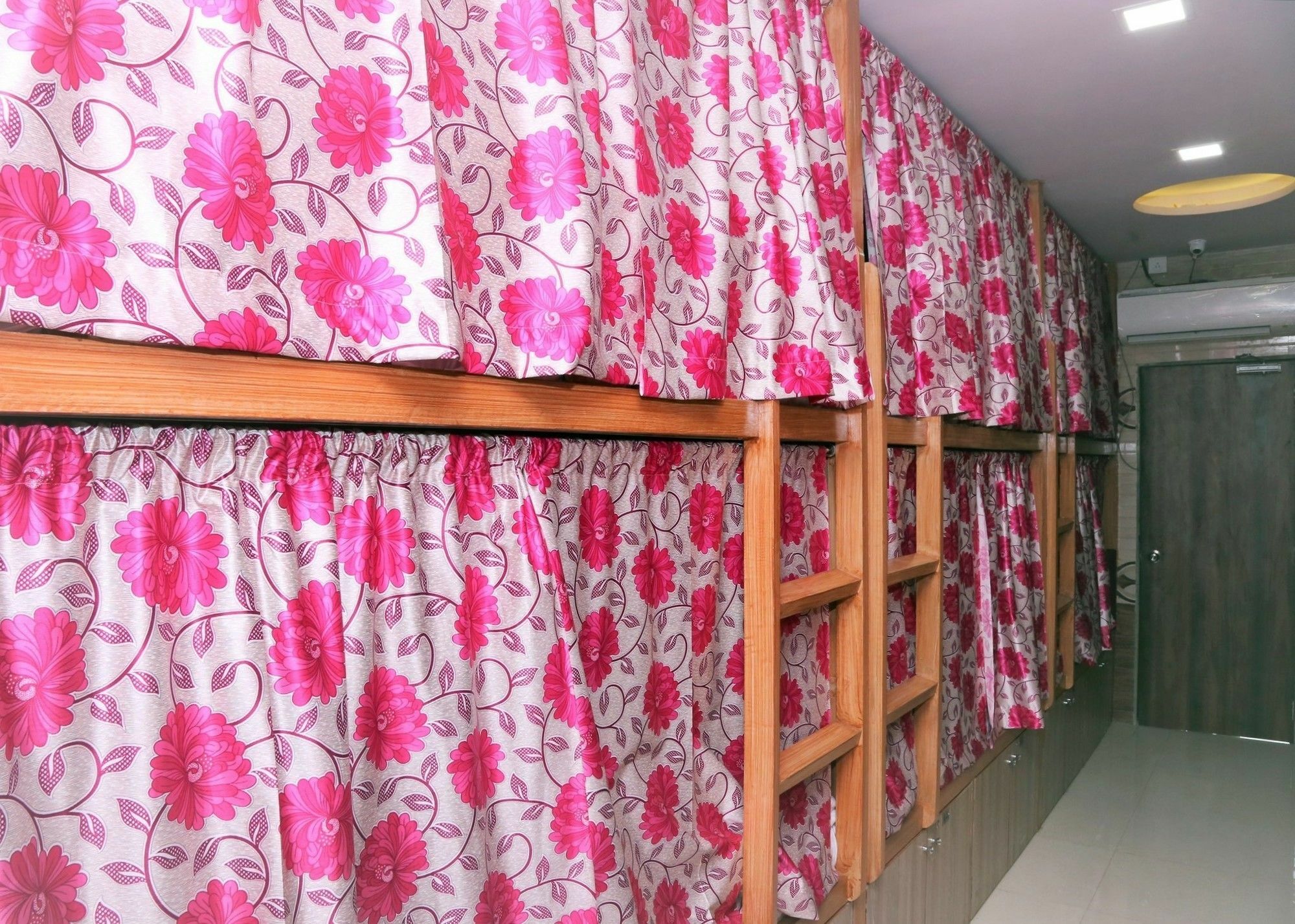 Delta Dormitory 뭄바이 외부 사진
