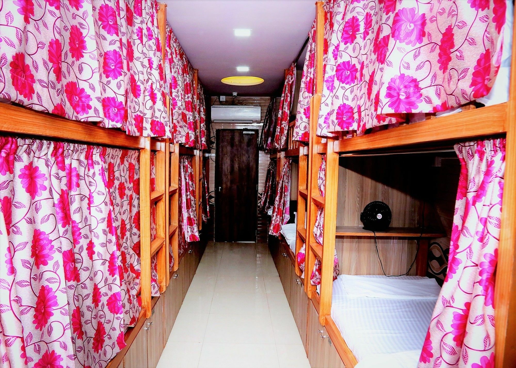 Delta Dormitory 뭄바이 외부 사진
